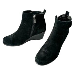 Blondo Waterproof Black Suede Wedge Rain Bootie Sz 7.5
